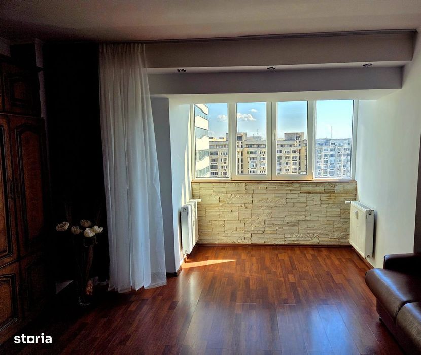 Apartament 4 camere  zona  Calea Calarasilor