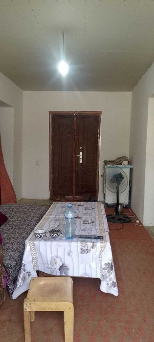 Янгийўл тумани Қоратепа маҳалласида уй сотилади