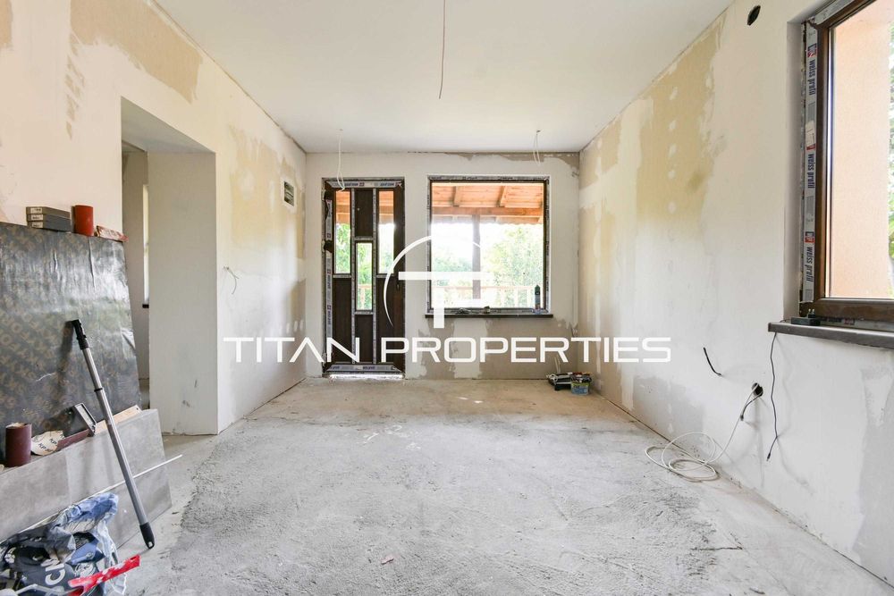 Продава се Къща в с. Храбърско, Област София-област - 85 кв.м за 2312 €/кв.м - Снимка #1