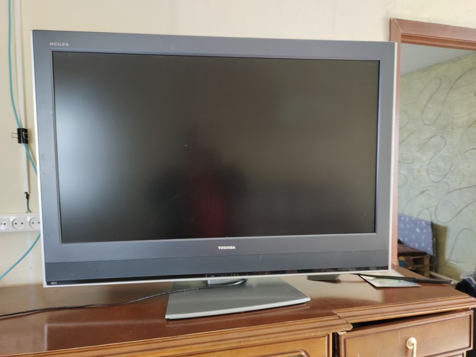 Продам телевизор