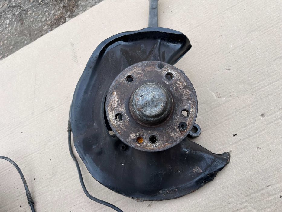 Предни шенкели за Mercedes E-class W210 (на задно)