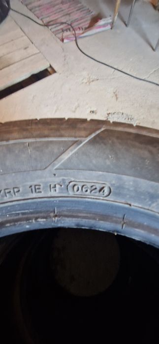 Продам летнию резину.