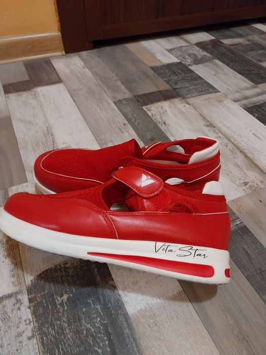 Нови маратонки 45лв.39ном.