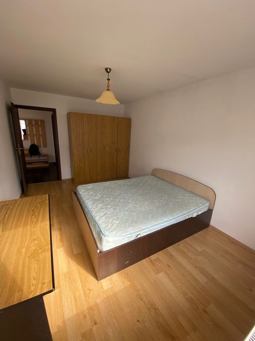 De închiriat apartament 48 mp, etaj II/M, zona Schit