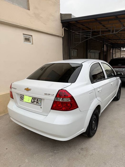 Нексия 3 сотилади автомат 2017йил!