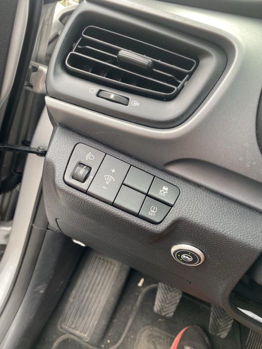 На части Kia Stonic 1.4 бензин 100кс LPG/Киа Стоник на части