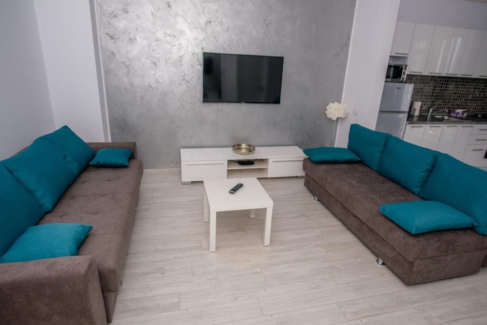 PROPRIETAR - Mamaia central Solid Recidence