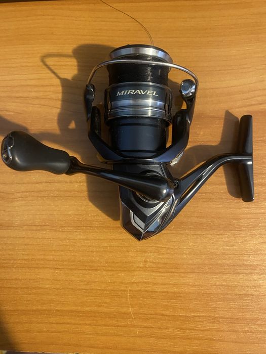 Vand mulineta spinning Shimano Miravel 2500