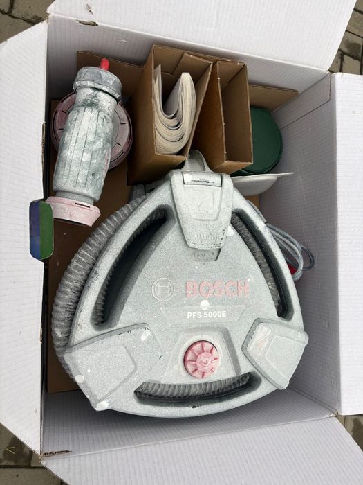 Vând pistol de vopsit Bosch PFS 5000 E, 1200 W, 1000 ml capacitate rez
