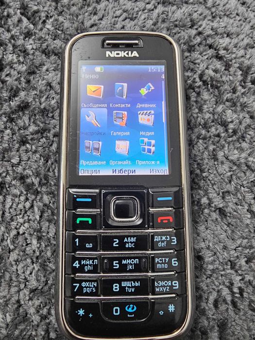 Продавам Nokia 6233