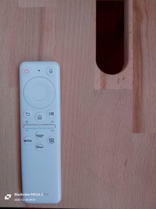 Vând monitor smart Samsung S43BM700UU, la cutie