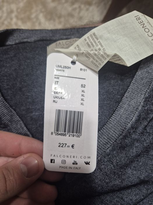 Bluza Falconeri noua cu eticheta