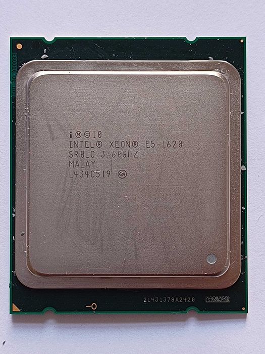 Продавам процесор Intel xeon E-5 1620
