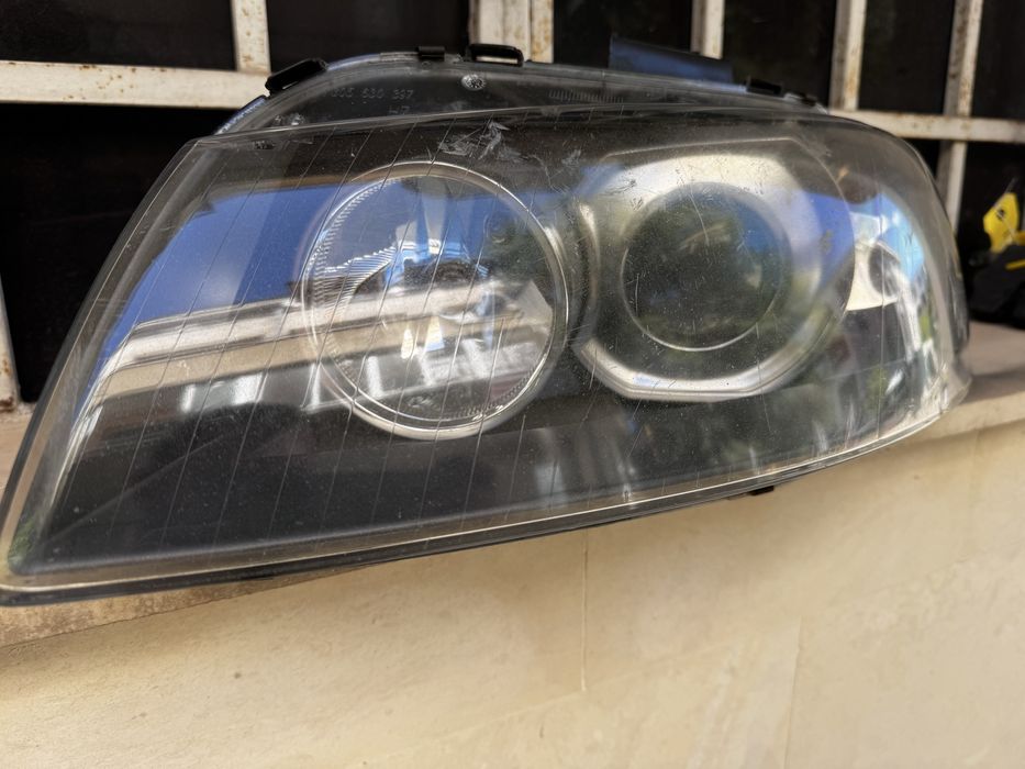 Фар Audi A3 8p xenon ксенонов ксенон