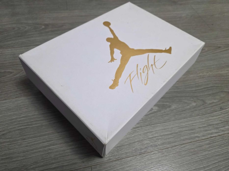 Air Jordan 4 Retro Sulfur originali din piele naturală, mărime 40.5