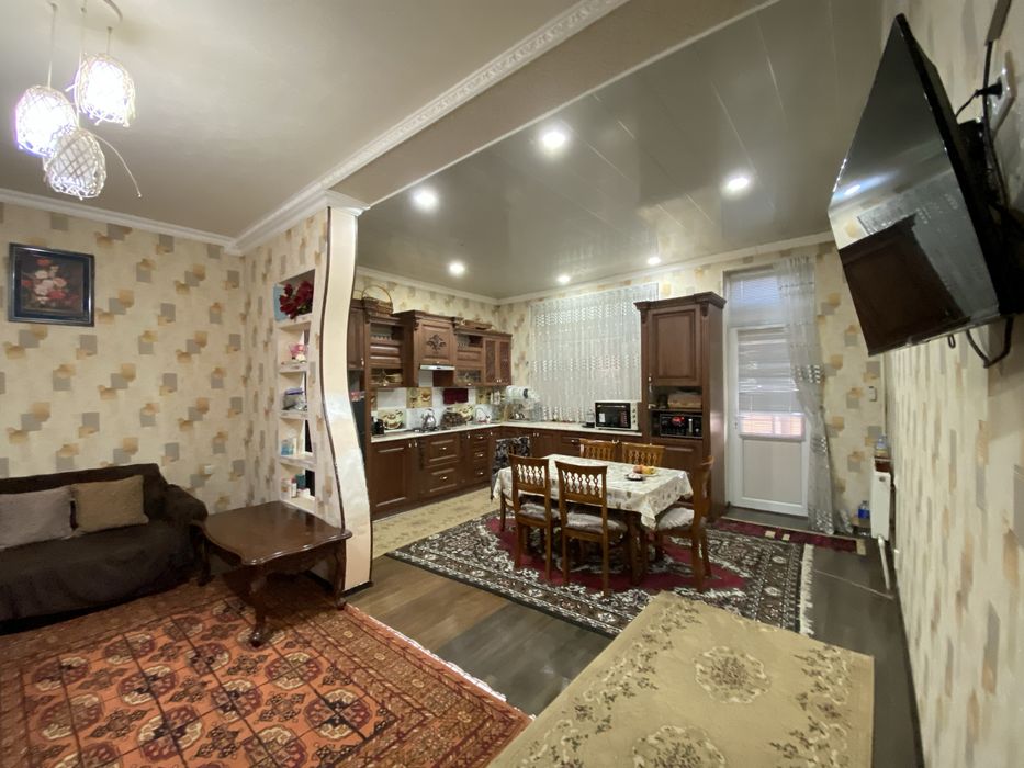 Ховли уй сотилади