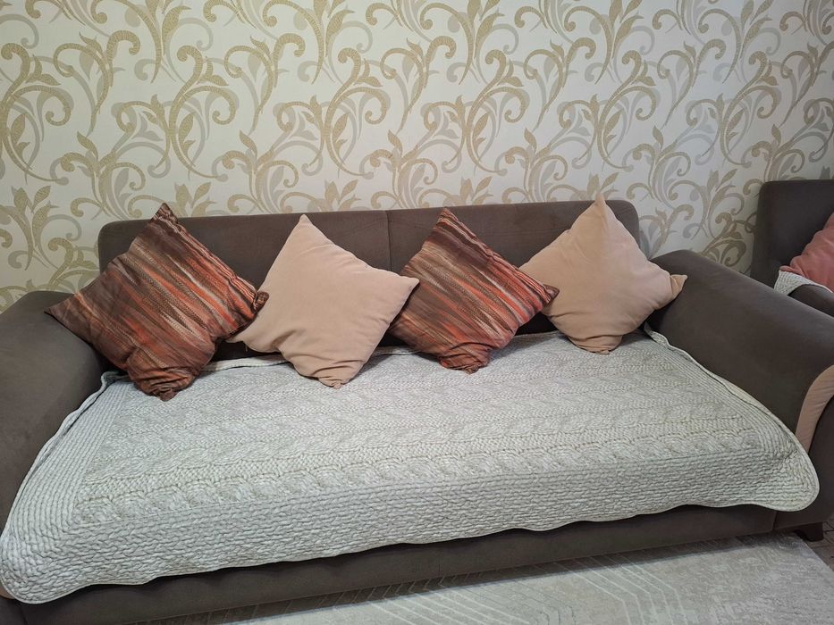 Продам диван и кресло