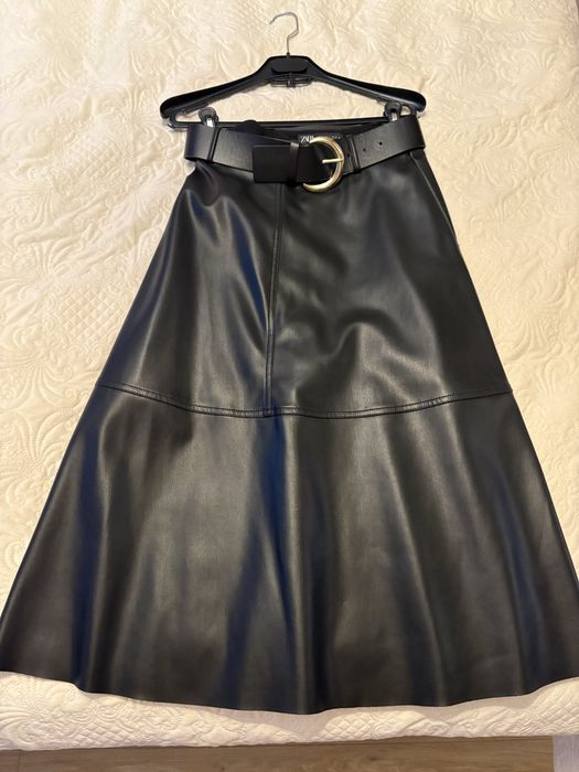 Кожена пола Zara