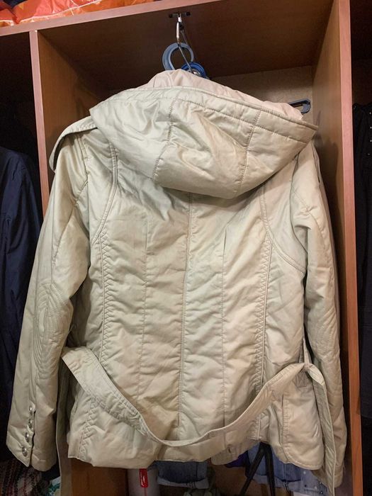 Продам куртку новая