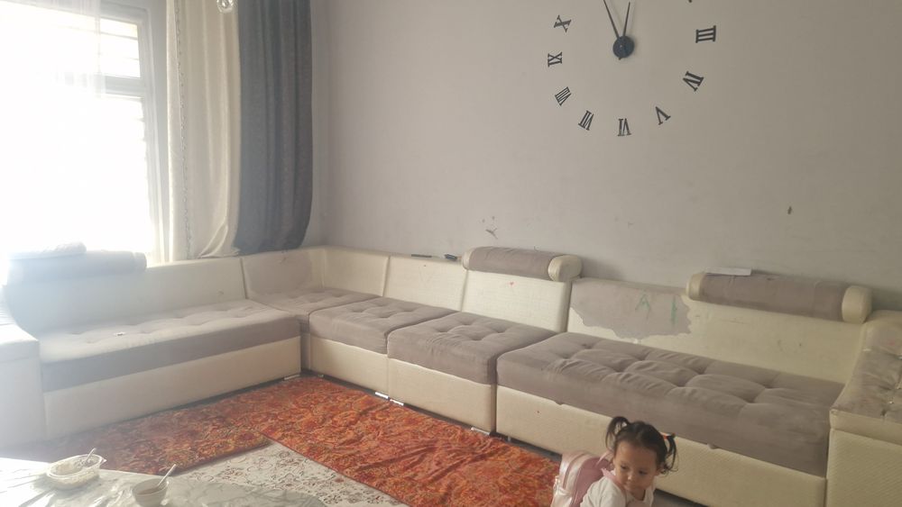 Диван угловой 4.2×1.5