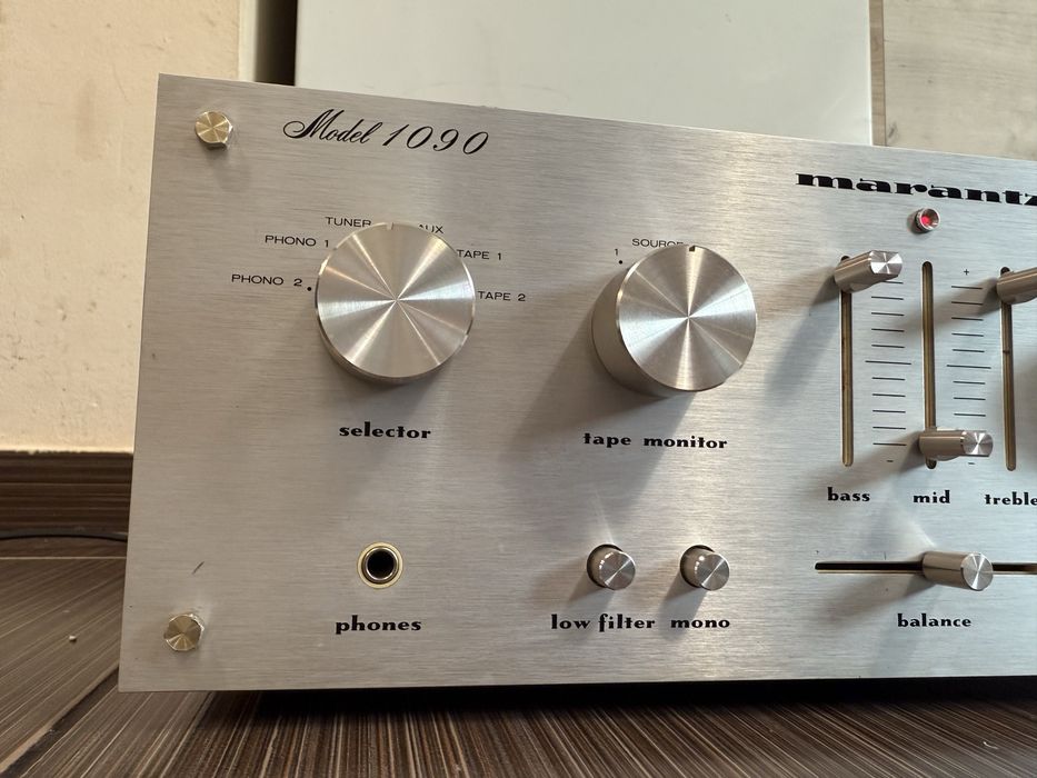Marantz 1090 Качествен стерео усилвател