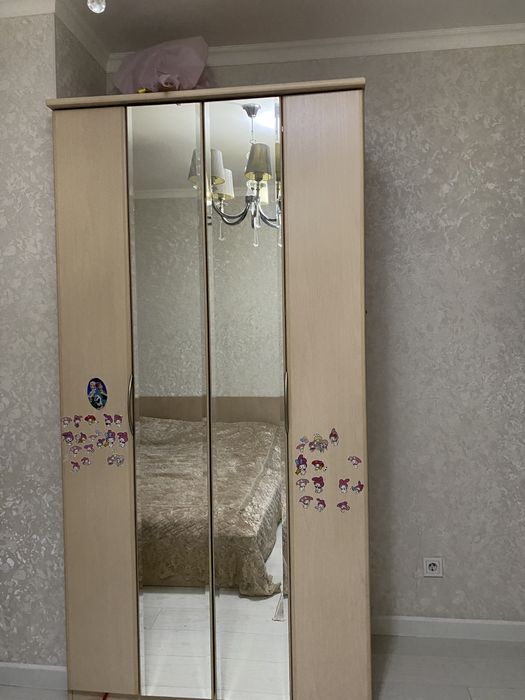 Продается спальный диван со шкафом