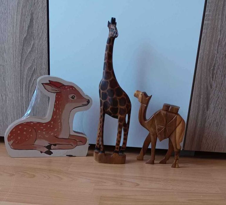 Vand lot de 3decorative din lemn Girafa camila caprioara