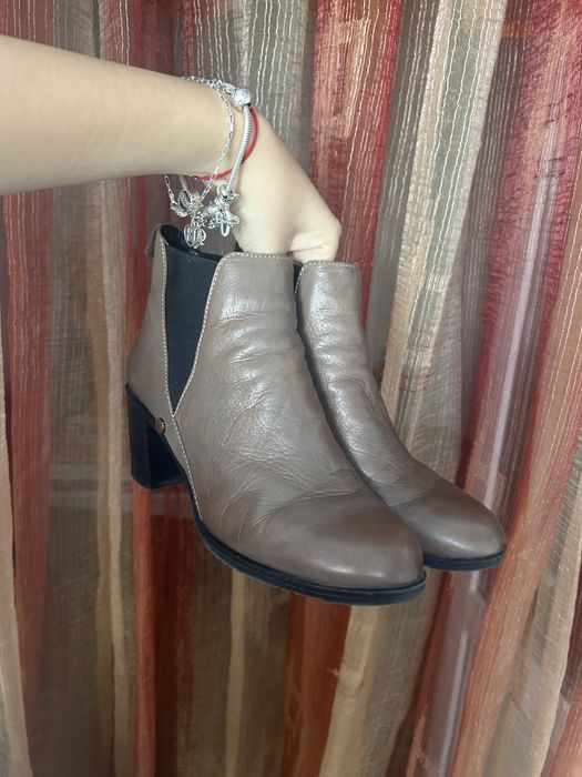 botine din piele