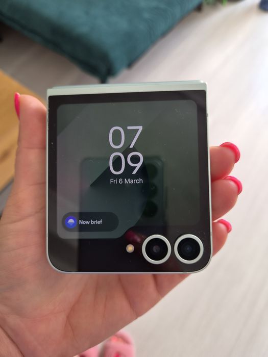 Samsung Z Flip 6