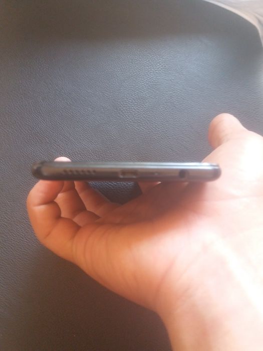 Samsung galaxy a10c 600min kelishamiz