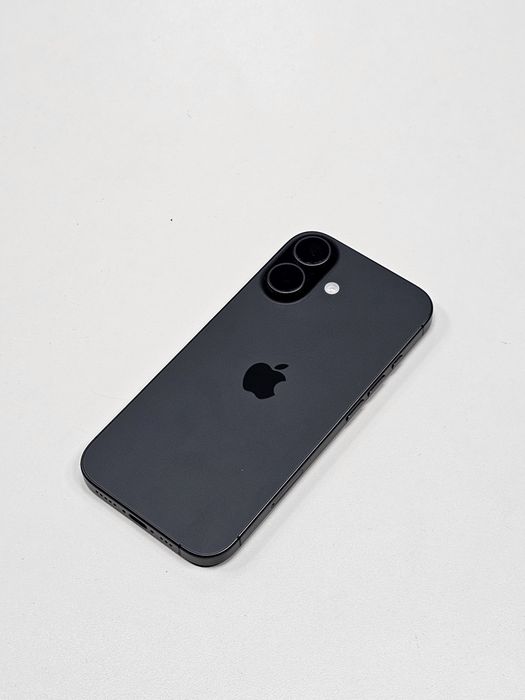 Iphone 17 256 GB Black - в гаранция 100 % Капацитет на батерията