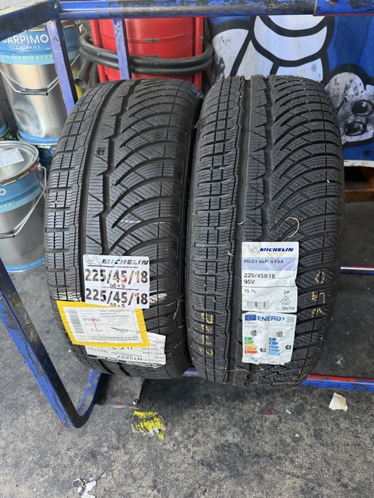 225/45/18 Michelin 95V RSC