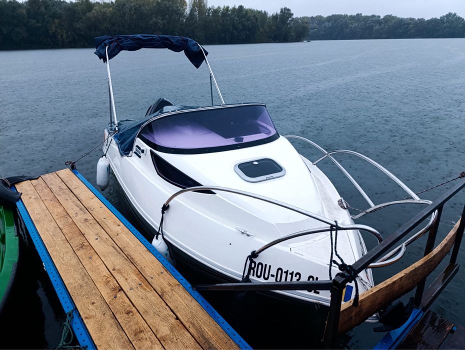 De vanzare barca cu motor Galeon Galia 485, Mercuri 60CP. Ambarcatiune