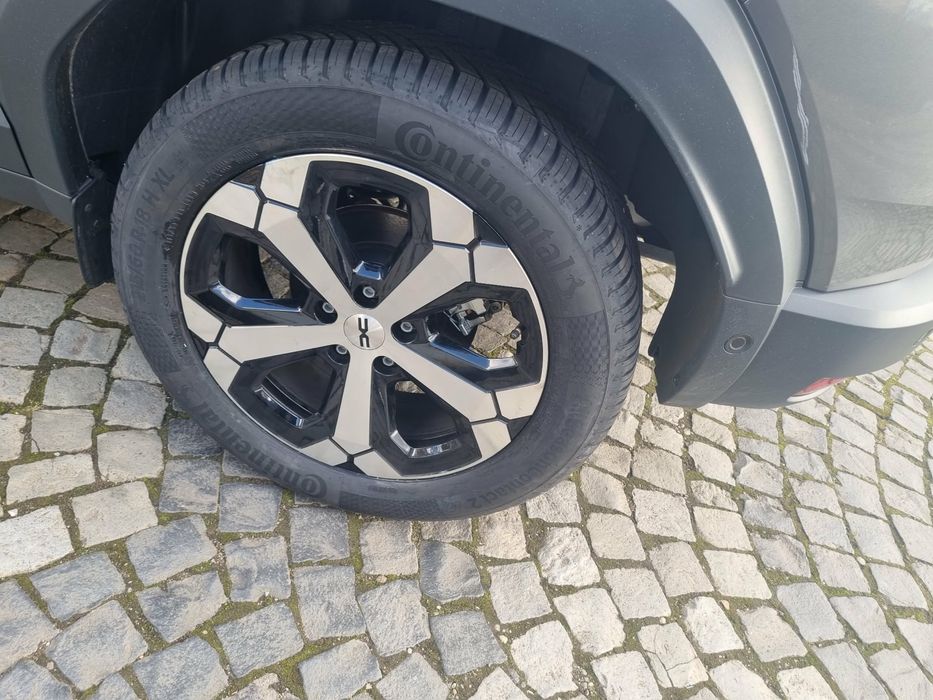 Continental 215 60 r18