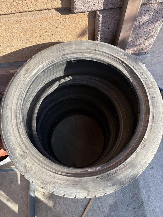 Резина Bridgestone 215/45/R17
