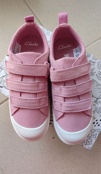 Нови Clarks спортни обувки/кецове за момиче, 33 номер