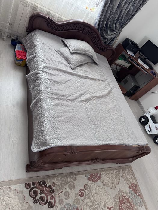 Спальняй диван сатылады