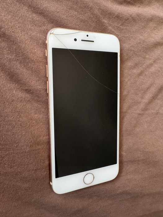 iPhone 8 Gold pentru piese