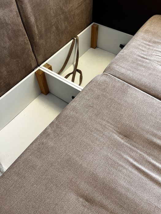 Продается диван в гостиную