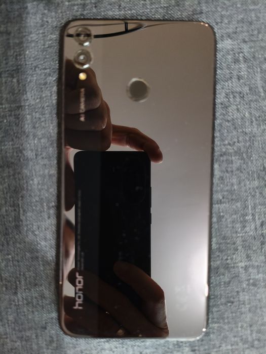 Смартфон Honor 8x . САМО  ЗА    БУРГАС