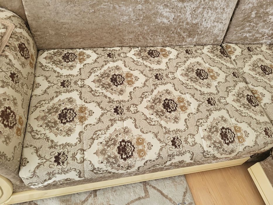 Продаётся угловой диван