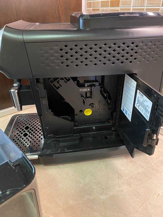 Кафемашина Philips EP3221