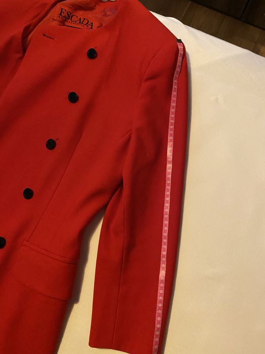 Pardesiu/Trench ESCADA