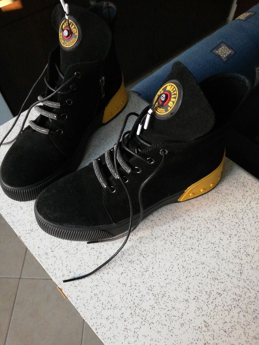 Нови Дамски Боти Mustang