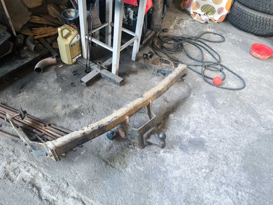 Теглич Toyota hilux