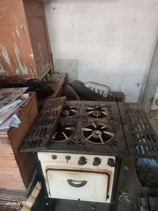 Газовая плита 4комфорка