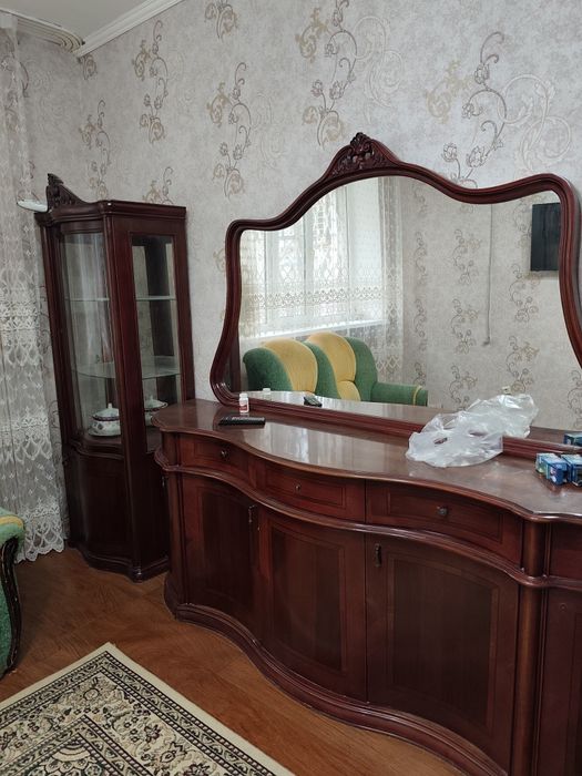 Сервант в зал, спальный, диван