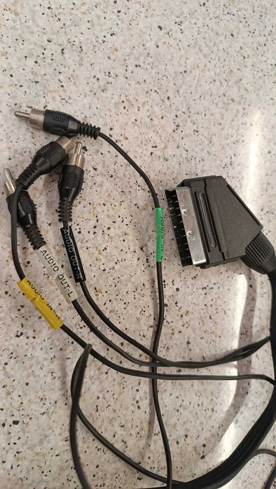 SCART адаптер кабел с 4 RCA аудио / видео кабели чинча  6 RCA