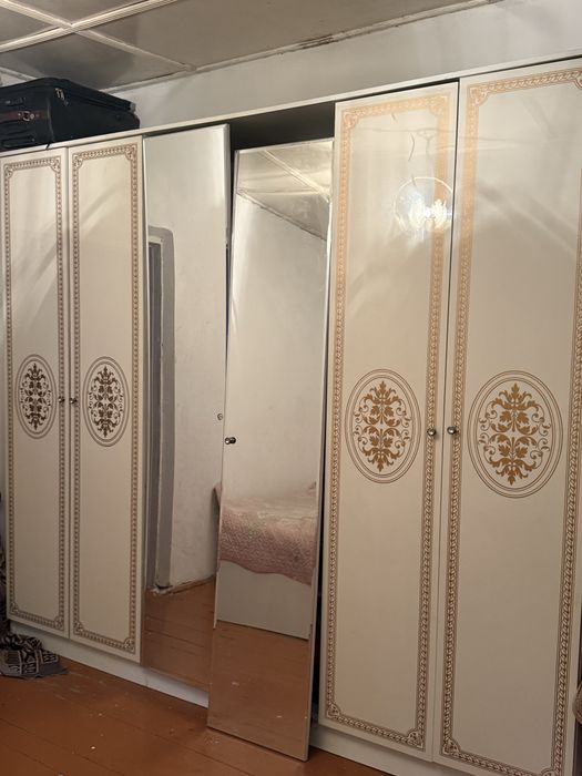 Продам спальный комплект