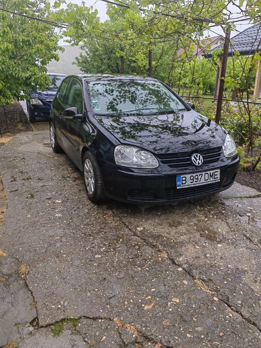Vand golf5 1.6 benzina